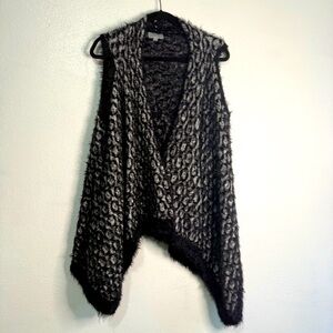 Joseph A. Chic Black & Gray Soft Sweater Vest. Sz M.